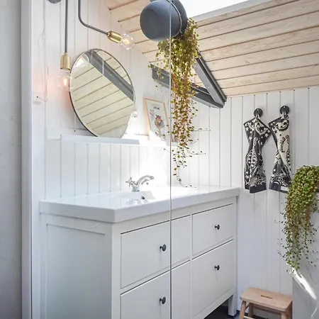 3 Bedroom In מלון